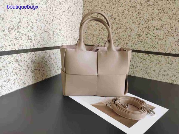 luxury bottegss venetss arco evening bags online store women's bag handheld cowhide one shoulder woven cross body shopping tote bu with
luxury bottegss venetss arco evening bags online store women's bag handheld cowhide one shoulder woven cross body shopping tote bu with