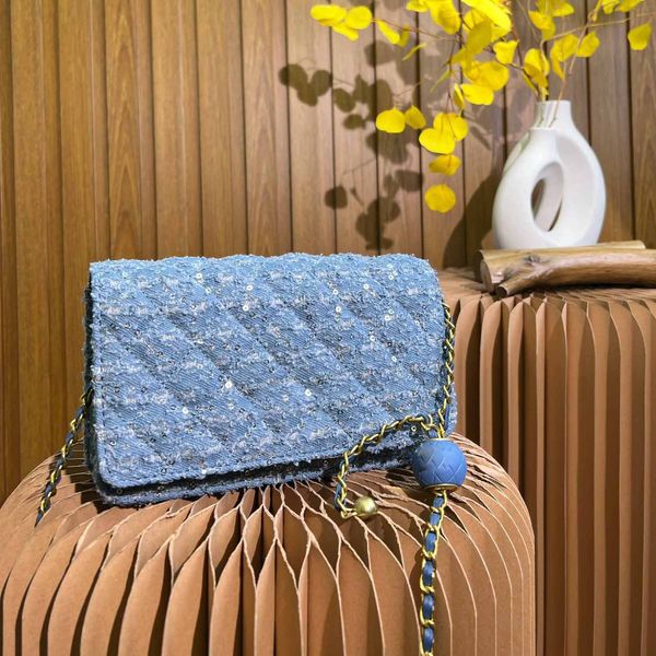 classic flip denim sequin underarm bag gold tone metal diagonal shoulder chain womens mini handbag outdoor portable multi purpose luxury des
classic flip denim sequin underarm bag gold tone metal diagonal shoulder chain womens mini handbag outdoor portable multi purpose luxury des