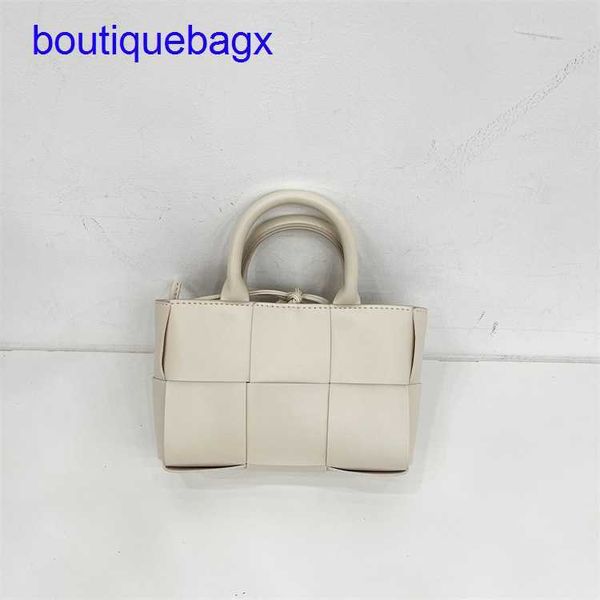 luxury bottegss venetss arco evening bags online store fashion yahe texture versatile korean knitting style casual handheld small with logo
luxury bottegss venetss arco evening bags online store fashion yahe texture versatile korean knitting style casual handheld small with logo