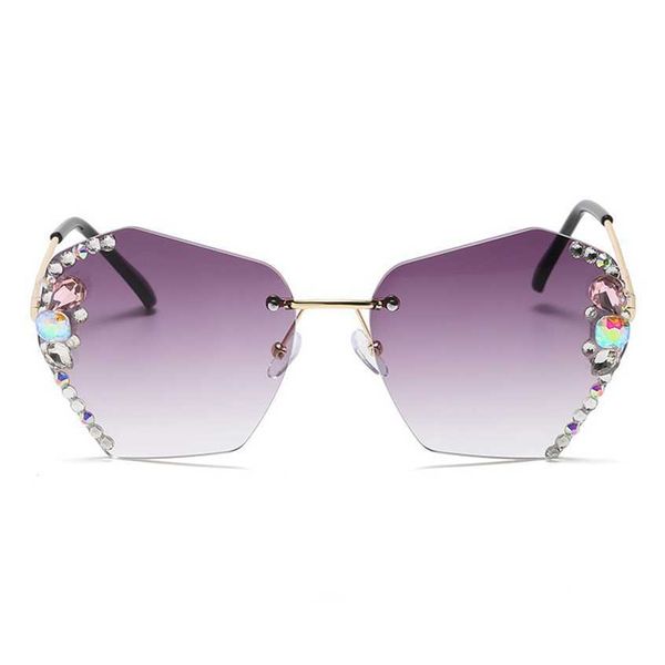 sunglasses 2023 new women's fashion anti ultraviolet diamond big face thin net red tide glasses, White;black
sunglasses 2023 new women's fashion anti ultraviolet diamond big face thin net red tide glasses, White;black