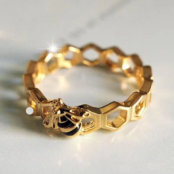new arrival 18k rose gold ring original box for 925 sterling silver honeycomb women gift jewelry ring set
new arrival 18k rose gold ring original box for 925 sterling silver honeycomb women gift jewelry ring set