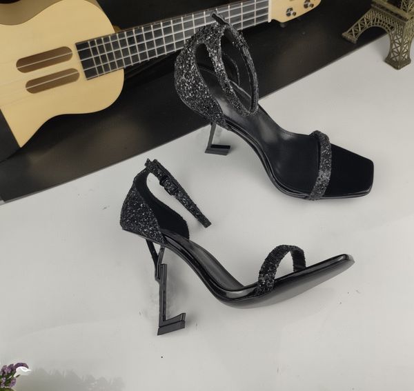 luxury sandal slides flats designer women shoe 2023 black comfortable high-heeled abrasion resistant outdoor significantly high classic wome
luxury sandal slides flats designer women shoe 2023 black comfortable high-heeled abrasion resistant outdoor significantly high classic wome