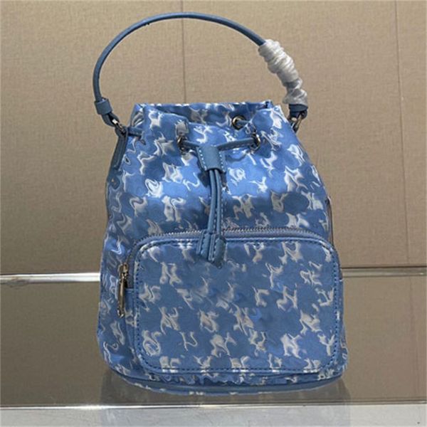 luxury the leather bucket bag womens men designer classic drawstring shoulder fashion wallet buckets handle purses handbag crossbody bags qw
luxury the leather bucket bag womens men designer classic drawstring shoulder fashion wallet buckets handle purses handbag crossbody bags qw