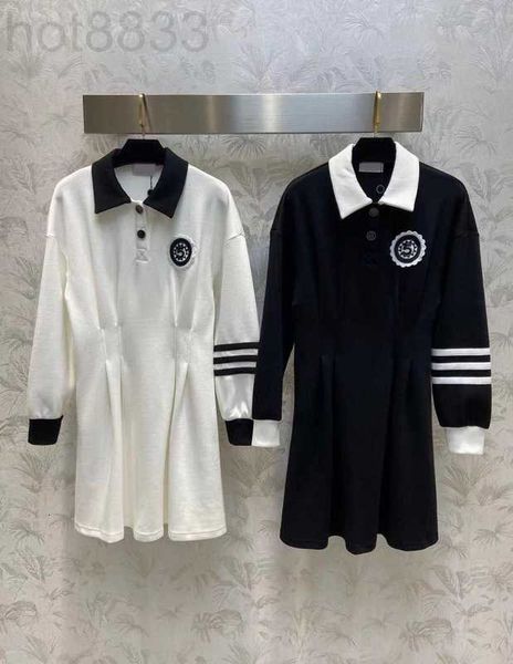 casual dresses designer spring summer 2023 fashion embroidery stripe mini women turn-down collar loose high waist badge hcuu, Black;gray
casual dresses designer spring summer 2023 fashion embroidery stripe mini women turn-down collar loose high waist badge hcuu, Black;gray