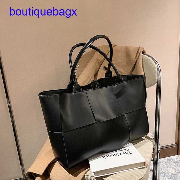 luxury bottegss venetss arco evening bags online store korean large bag textured female 2023 shoulder new large capacity woven tot with logo
luxury bottegss venetss arco evening bags online store korean large bag textured female 2023 shoulder new large capacity woven tot with logo