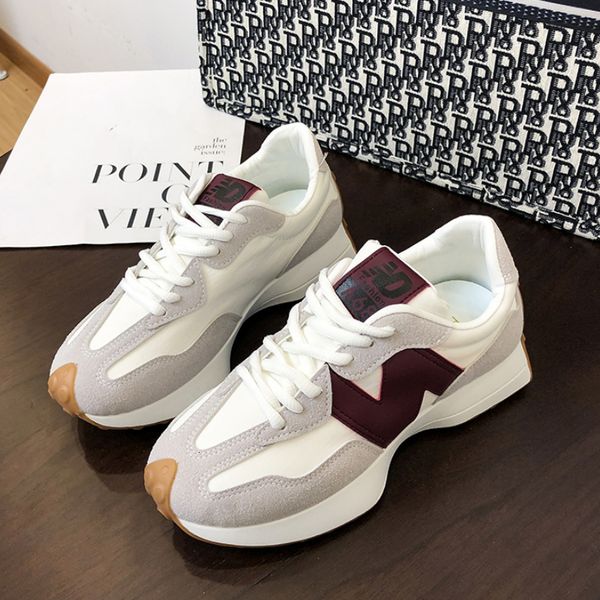 dress shoes spring autumn women luxury sports color block trendy soft sole casual couple sneakers 44 zapatillas mujer 230313, Black
dress shoes spring autumn women luxury sports color block trendy soft sole casual couple sneakers 44 zapatillas mujer 230313, Black