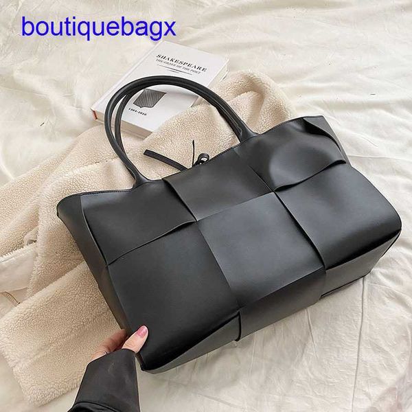 luxury bottegss venetss arco evening bags online store new autumn and 2023 winter texture women's fashion woven shoulder versatile with
luxury bottegss venetss arco evening bags online store new autumn and 2023 winter texture women's fashion woven shoulder versatile with