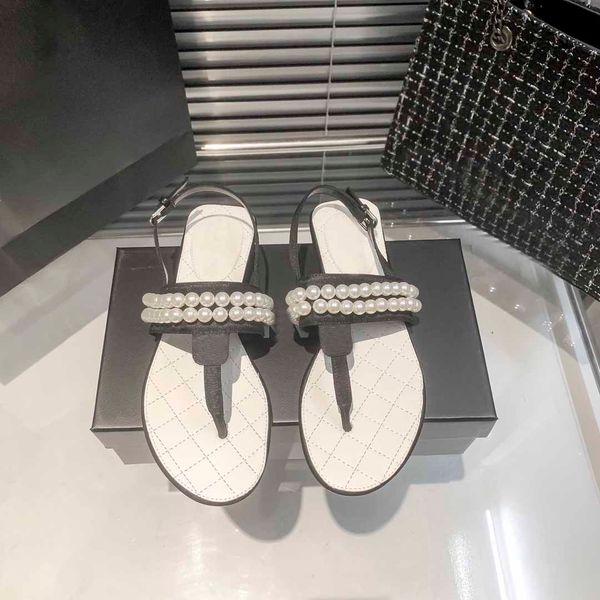 summer luxury sandals designer pearl chain women flip flops fashion beach slippers 3 colors, Black
summer luxury sandals designer pearl chain women flip flops fashion beach slippers 3 colors, Black