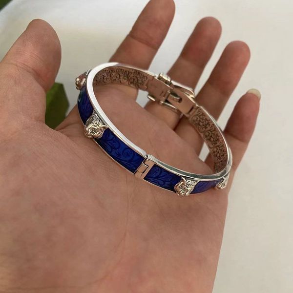 2023 luxury bracelet silver bangle wedding couple gift bracelet men's and women's bracelet luxury designer jewelry stainless steel, Black
2023 luxury bracelet silver bangle wedding couple gift bracelet men's and women's bracelet luxury designer jewelry stainless steel, Black