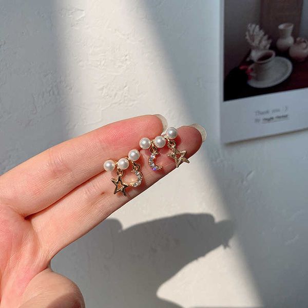 dangle chandelier star and moon earrings new fashion small and simple design cool wind pearl earrings sweet and lovely earrings for women g2, Silver
dangle chandelier star and moon earrings new fashion small and simple design cool wind pearl earrings sweet and lovely earrings for women g2, Silver