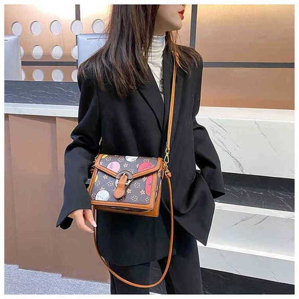 handbag 2023 fashion women's bag leather quality handbag leopard women's lock small square and personality trend red shoulder mess
handbag 2023 fashion women's bag leather quality handbag leopard women's lock small square and personality trend red shoulder mess