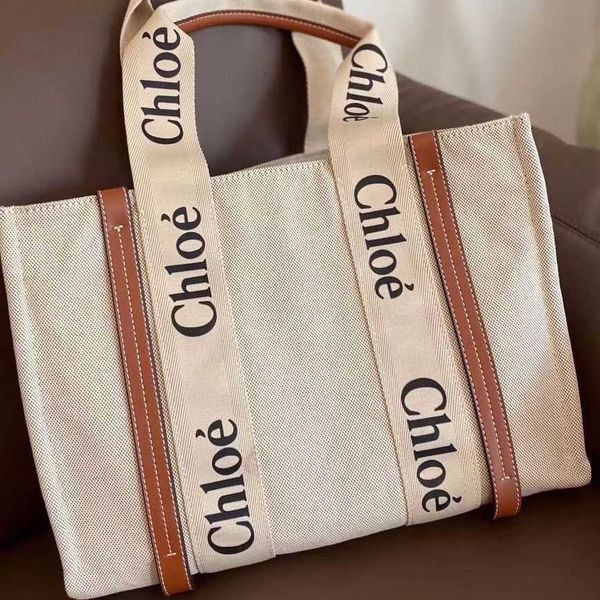 woody designer tote bag medium canvas large capacity thickened commuter shopping color matching qfna, Black;red
woody designer tote bag medium canvas large capacity thickened commuter shopping color matching qfna, Black;red