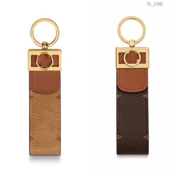 22ss keychains brand designer key chain mens luxury car keyring womens buckle keychain handmade leather men women bags pendant accessories, Silver
22ss keychains brand designer key chain mens luxury car keyring womens buckle keychain handmade leather men women bags pendant accessories, Silver