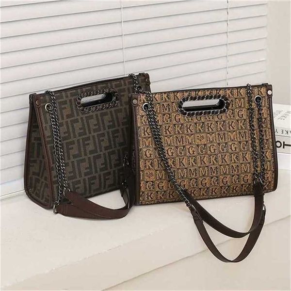 handbag 2023 fashion women's bag leather quality handbag women's sense messenger shoulder portable chain large capacity retro and
handbag 2023 fashion women's bag leather quality handbag women's sense messenger shoulder portable chain large capacity retro and