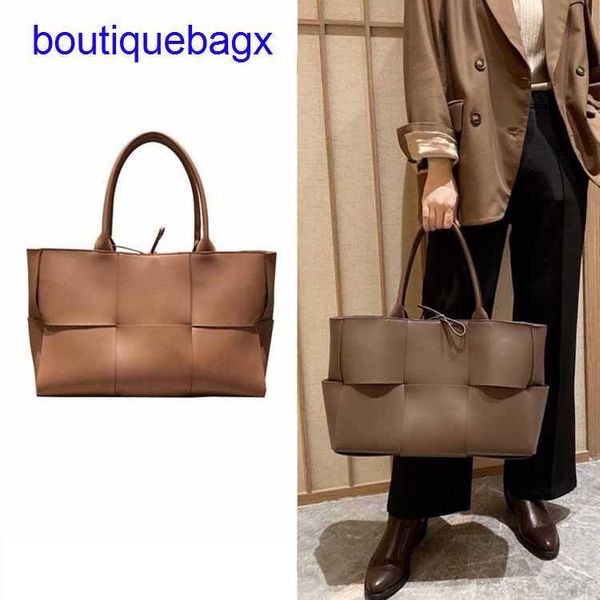 luxury bottegss venetss arco evening bags online store 2023 bag autumn and winter new large woven tote women's cowhide simple vers with
luxury bottegss venetss arco evening bags online store 2023 bag autumn and winter new large woven tote women's cowhide simple vers with
