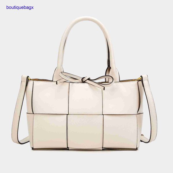 luxury bottegss venetss arco evening bags online store shoulder woven messenger women's bag single new 2023 net red portable small with
luxury bottegss venetss arco evening bags online store shoulder woven messenger women's bag single new 2023 net red portable small with