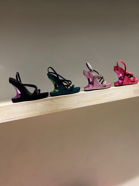 velvet wave wedge sandals fashion wrapped ankle platform 11cm cross strap high heel luxury designer dress party shoes roman sandals, Black
velvet wave wedge sandals fashion wrapped ankle platform 11cm cross strap high heel luxury designer dress party shoes roman sandals, Black