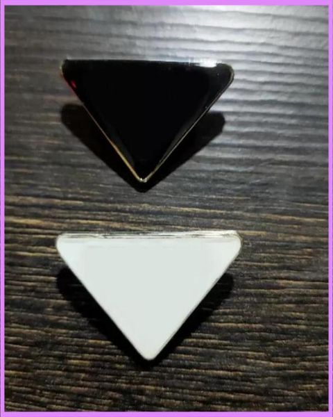 metal triangle letter brooch women girl triangle brooches suit lapel pin white black fashion jewelry accessories designer g223176f8372665, Gray
metal triangle letter brooch women girl triangle brooches suit lapel pin white black fashion jewelry accessories designer g223176f8372665, Gray
