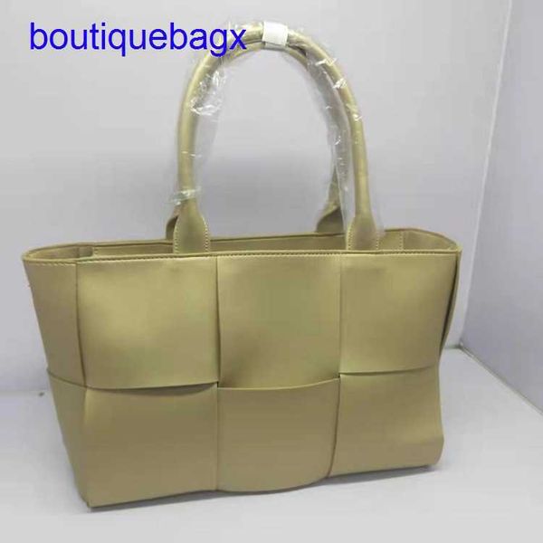 luxury bottegss venetss arco evening bags online store tote song huiqiao woven handheld bun mother simple casual large plaid women with logo
luxury bottegss venetss arco evening bags online store tote song huiqiao woven handheld bun mother simple casual large plaid women with logo