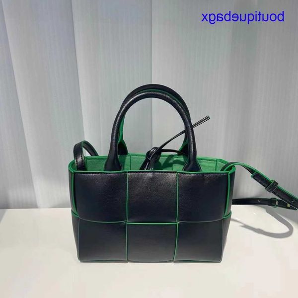 luxury bottegss venetss arco evening bags online store arco bag spring tote 2023 mini leather new woven portable basket single sho with logo
luxury bottegss venetss arco evening bags online store arco bag spring tote 2023 mini leather new woven portable basket single sho with logo