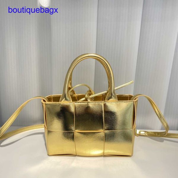 luxury bottegss venetss arco evening bags online store portable 2023 fashion cowhide women's woven leather basket mini tote should with
luxury bottegss venetss arco evening bags online store portable 2023 fashion cowhide women's woven leather basket mini tote should with