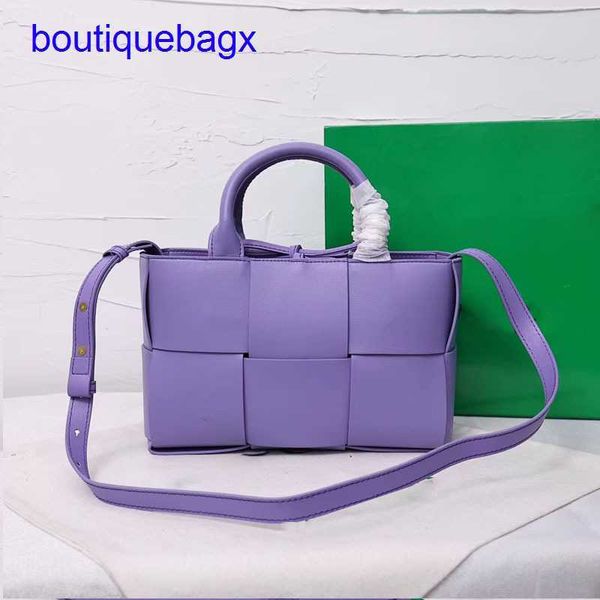 luxury bottegss venetss arco evening bags online store premium textured 2023 leather woven tote casual versatile large capacity si with logo
luxury bottegss venetss arco evening bags online store premium textured 2023 leather woven tote casual versatile large capacity si with logo
