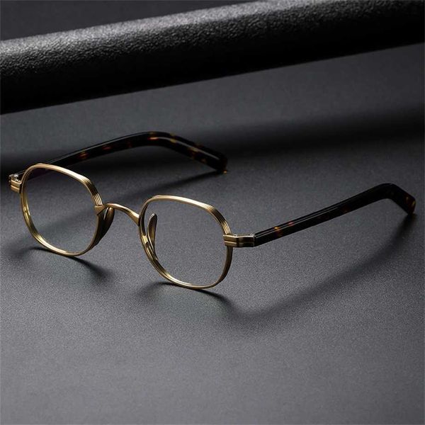 sunglasses 2023 new japanese designer pure titanium wannian tortoise frame with 132 plate small face box and high myopia glasses, White;black
sunglasses 2023 new japanese designer pure titanium wannian tortoise frame with 132 plate small face box and high myopia glasses, White;black