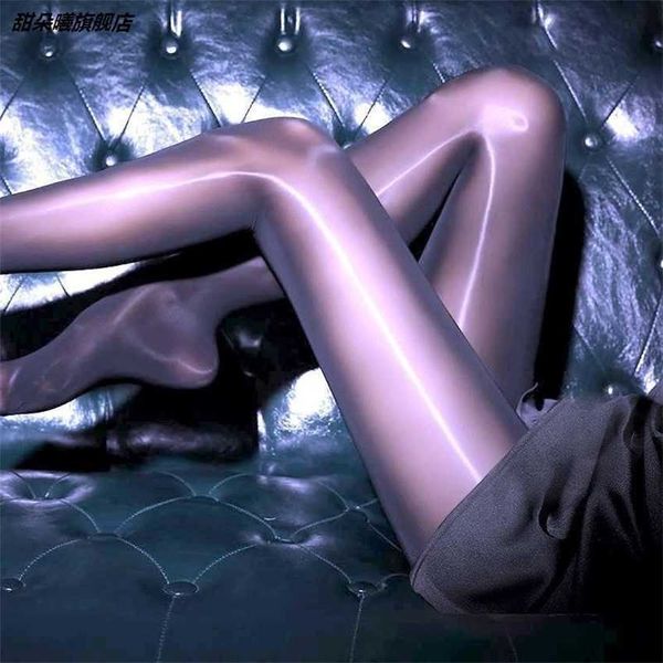 aurora hosiery horse oil shiny smooth open crotch 8d black silk stockings slippery anti-hook pantyhose female summer, Black;white
aurora hosiery horse oil shiny smooth open crotch 8d black silk stockings slippery anti-hook pantyhose female summer, Black;white