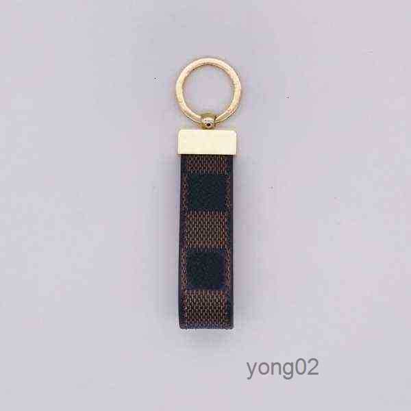 designer keychain key chain buckle keychains lovers handmade leather keyring pendant accessories color with dust bagijwo, Silver
designer keychain key chain buckle keychains lovers handmade leather keyring pendant accessories color with dust bagijwo, Silver
