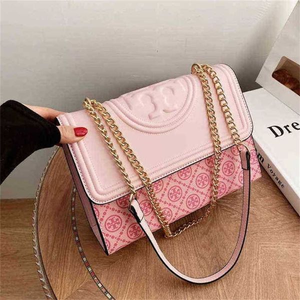 handbag 2023 fashion women's bag leather quality handbag armpit shoulder chain sense bag
handbag 2023 fashion women's bag leather quality handbag armpit shoulder chain sense bag