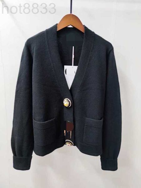 women's sweaters designer milan runway autumn brand same style sweater long sleeve white v neck cardigan beads women vl8b, White;black
women's sweaters designer milan runway autumn brand same style sweater long sleeve white v neck cardigan beads women vl8b, White;black