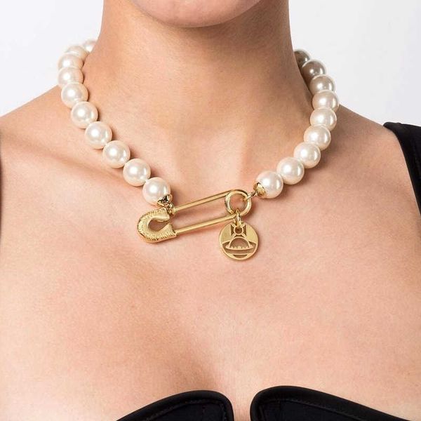 the pearl necklace same fashion br star neck chain of empress dowager the light luxury and versatile, Silver
the pearl necklace same fashion br star neck chain of empress dowager the light luxury and versatile, Silver