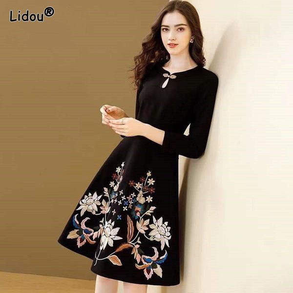 party dresses v-neck chinese style knee-length empire dresses autumn winter embroidery pollover women's clothing three-dimensional deco, White;black
party dresses v-neck chinese style knee-length empire dresses autumn winter embroidery pollover women's clothing three-dimensional deco, White;black