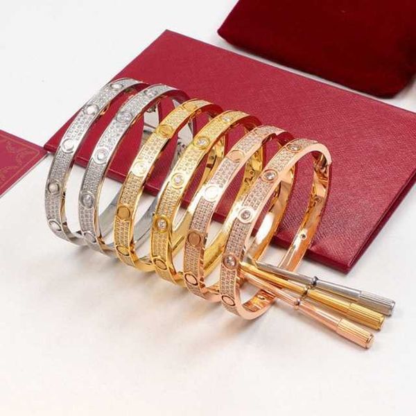 designer zhika family all-sky star bracelet two-row diamond fashion titanium steel gold-plated 18k colorless, Black
designer zhika family all-sky star bracelet two-row diamond fashion titanium steel gold-plated 18k colorless, Black
