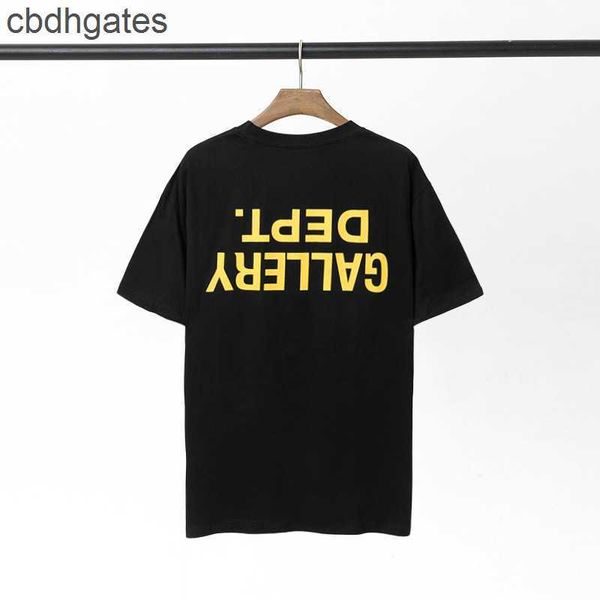 t 2023 dept shirt galleryes mens summer american fashion brand short-sleeved men's shirts women's 76de, White;black
t 2023 dept shirt galleryes mens summer american fashion brand short-sleeved men's shirts women's 76de, White;black