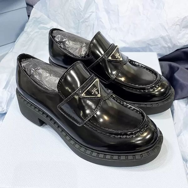100% genuine leather luxury designer style 2021 women dress shoes white red casual sneakers platform bottoms outdoor fashion ladies size 35-, Black
100% genuine leather luxury designer style 2021 women dress shoes white red casual sneakers platform bottoms outdoor fashion ladies size 35-, Black