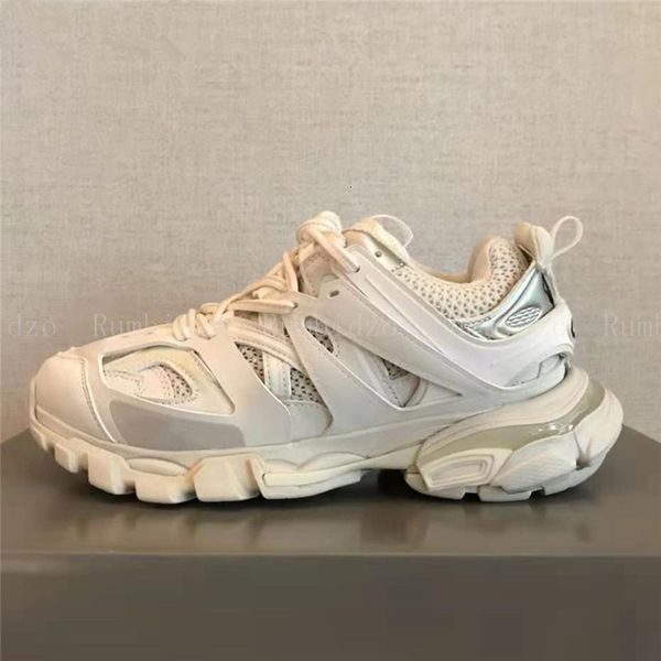 dress shoes men's sneaker running breathable genuine leather non-slip male sneakers big size 45 casual 230313, Black
dress shoes men's sneaker running breathable genuine leather non-slip male sneakers big size 45 casual 230313, Black