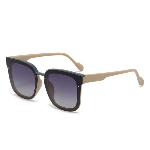 2023 new women sunglasses luxury f designer sunglass street driving ladies glasses men sun glass lens with box and letter, White;black
2023 new women sunglasses luxury f designer sunglass street driving ladies glasses men sun glass lens with box and letter, White;black