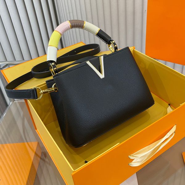 capucines bb 23ss women totes bags solid color handbag luxurys designers shouder crossbody bag genuine leather handle messenger travel handb
capucines bb 23ss women totes bags solid color handbag luxurys designers shouder crossbody bag genuine leather handle messenger travel handb