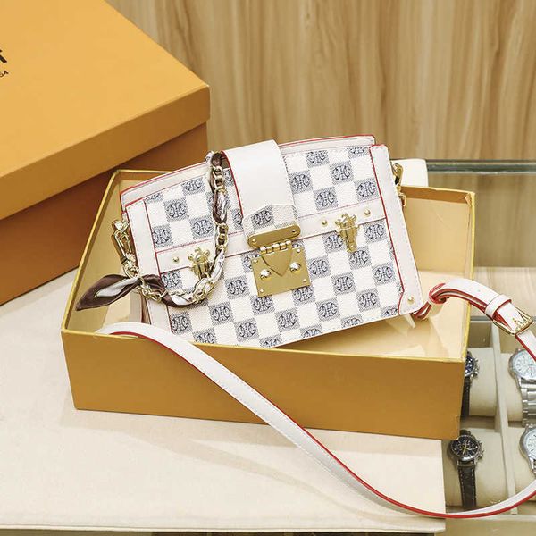 bag women's bag 2023 new versatile one shoulder diagonal printed small square bag small design foreign style box bag
bag women's bag 2023 new versatile one shoulder diagonal printed small square bag small design foreign style box bag