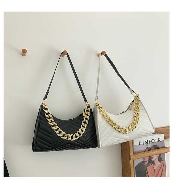 handbags for women new female shoulder bags underarm fashion chain square bags stripe pu leather casual bags 230308
handbags for women new female shoulder bags underarm fashion chain square bags stripe pu leather casual bags 230308