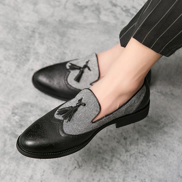 luxurious mens slip-on casual shoes fashion tassel men's shoes men loafers male dress brock carving shoes office designer shoes, Black;white
luxurious mens slip-on casual shoes fashion tassel men's shoes men loafers male dress brock carving shoes office designer shoes, Black;white