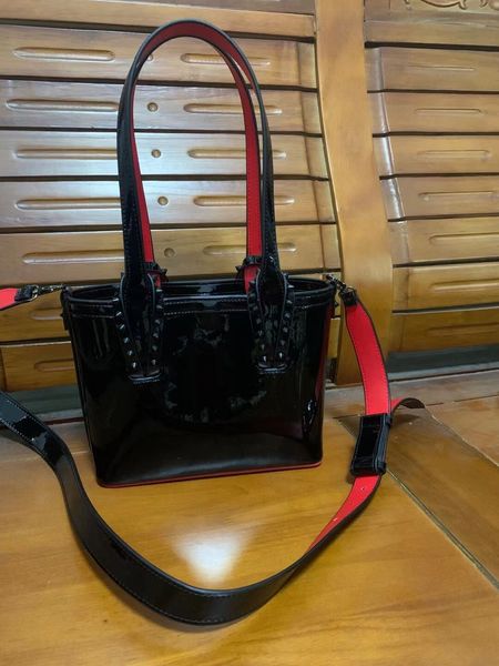 women shoulder bag genuine leather rivets spikes bow crossbody bags tote designer cabata handbags reds bottoms luxury shopping bag
women shoulder bag genuine leather rivets spikes bow crossbody bags tote designer cabata handbags reds bottoms luxury shopping bag