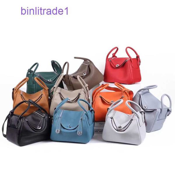 designer original first layer cowhide women's lindys bag fashion leather shoulder messenger of sale
designer original first layer cowhide women's lindys bag fashion leather shoulder messenger of sale