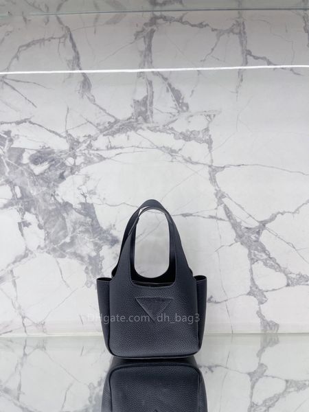 classic women's bag luxury designer bag brand-name underarm bag tote bag crossbody bag one shoulder bag purse vegetable basket bag inte
classic women's bag luxury designer bag brand-name underarm bag tote bag crossbody bag one shoulder bag purse vegetable basket bag inte