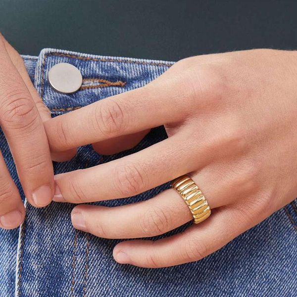 cluster rings waterproof stainless steel jewelry 18k gold plated matching for male vintage chunky bread women fashion accessories, Golden;silver
cluster rings waterproof stainless steel jewelry 18k gold plated matching for male vintage chunky bread women fashion accessories, Golden;silver