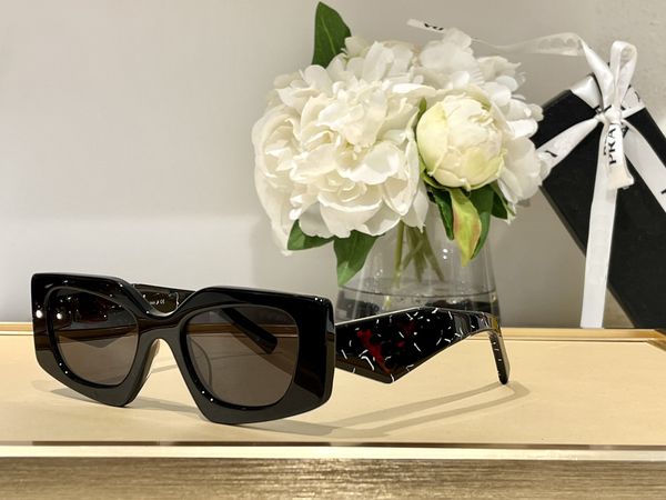 designer sunglasses for women luxury letter p cat-eyes senior independent coding energy crystal ore spr 15y men sunglasses size 52-21, White;black
designer sunglasses for women luxury letter p cat-eyes senior independent coding energy crystal ore spr 15y men sunglasses size 52-21, White;black