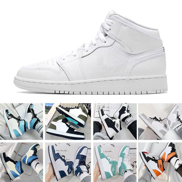 1 high basketball shoes men women 1s high black white cement chicago lost and found black phantom reverse mocha true blue mens trainers spor
1 high basketball shoes men women 1s high black white cement chicago lost and found black phantom reverse mocha true blue mens trainers spor