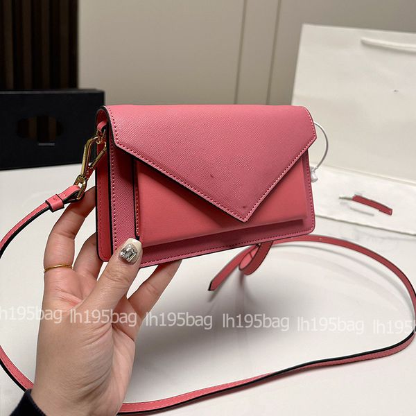 women designers shoulder triangles bags handbags pochette accessoires fashion luxurys classic retro lady clutch purses
women designers shoulder triangles bags handbags pochette accessoires fashion luxurys classic retro lady clutch purses