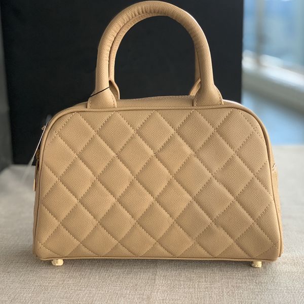 1:1 quality designer fashion hilton bag 25cm luxurious genuine leather tote bag with box mc157
1:1 quality designer fashion hilton bag 25cm luxurious genuine leather tote bag with box mc157